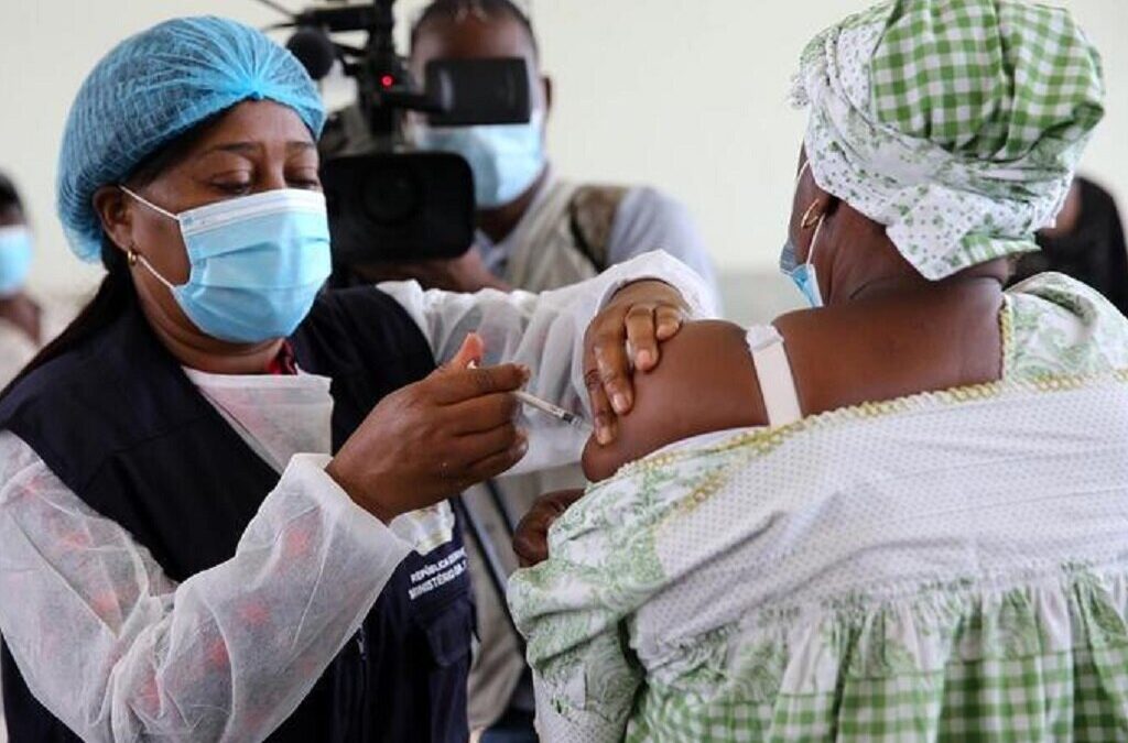 Embaixador português anuncia novas doações de vacinas a Angola
