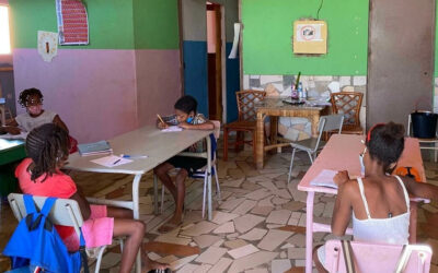 ONG cabo-verdiana quer produzir pensos higiénicos reutilizáveis para travar abandono escolar