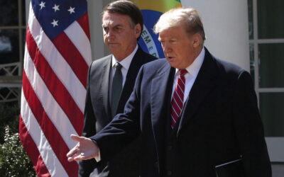 Filho de Bolsonaro partilha mensagem de Trump a apoiar Presidente brasileiro