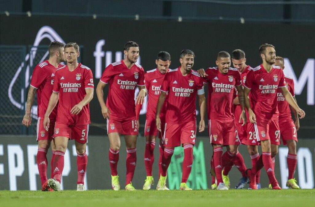 Benfica volta a testar todo o plantel e equipa técnica na sexta-feira