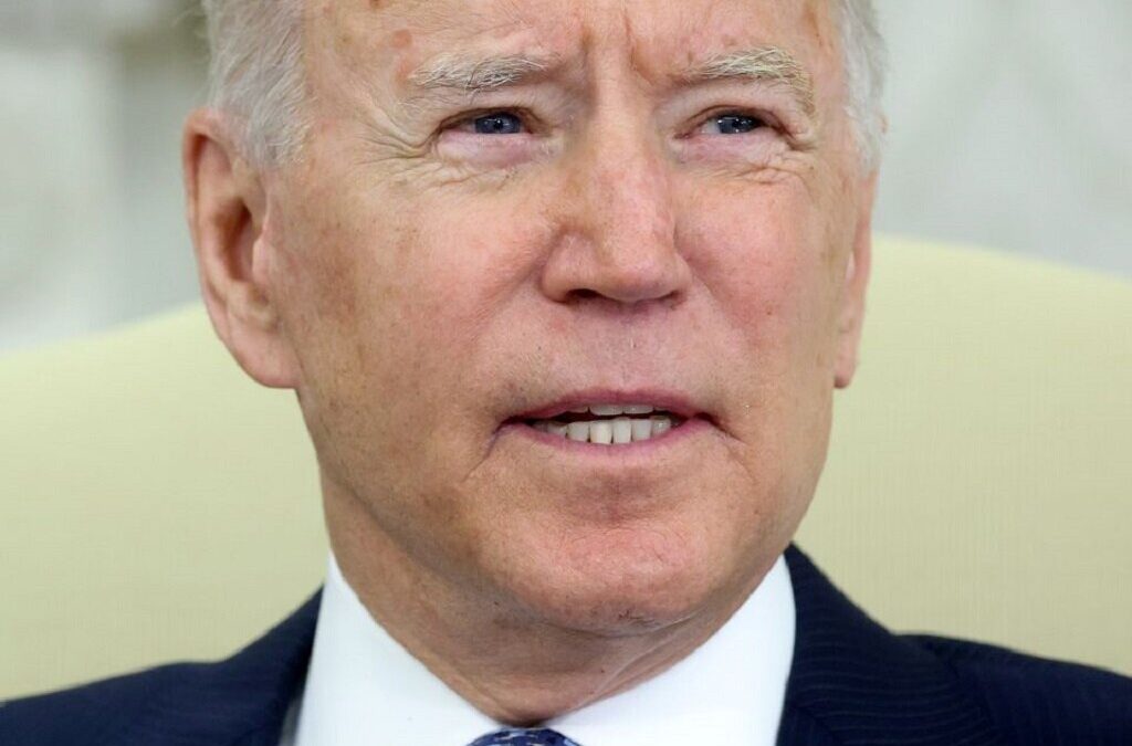 Joe Biden com teste negativo à Covid-19 após porta-voz ter sido infetada