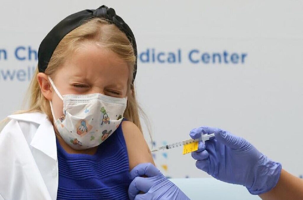 Regulador europeu aprova uso da vacina da Pfizer em crianças dos 5 aos 11 anos