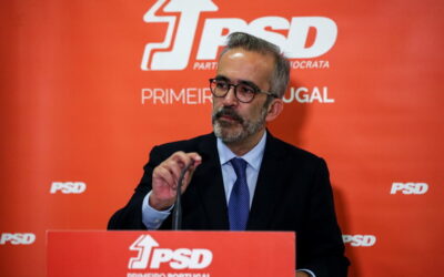 Rangel diz que Rio continua a querer ser “muleta do PS” e deixou de ter condições para ser primeiro-ministro