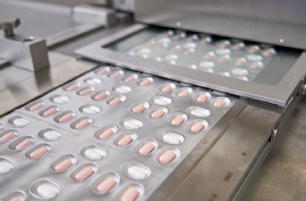 Pfizer confirma cerca de 90% de eficácia de medicamento contra a Covid-19