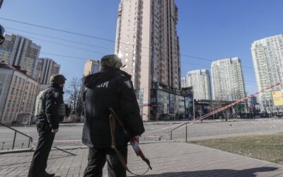 Kiev antecipa toque de recolher para as 17:00 e após essa hora todos são inimigos