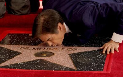 ‘Dr. Oz’ ganha estrela no passeio da fama em Hollywood antes de iniciar carreira política