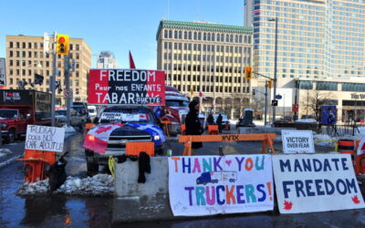 Primeiro-ministro canadiano pondera invocar poderes de emergência para reprimir protestos