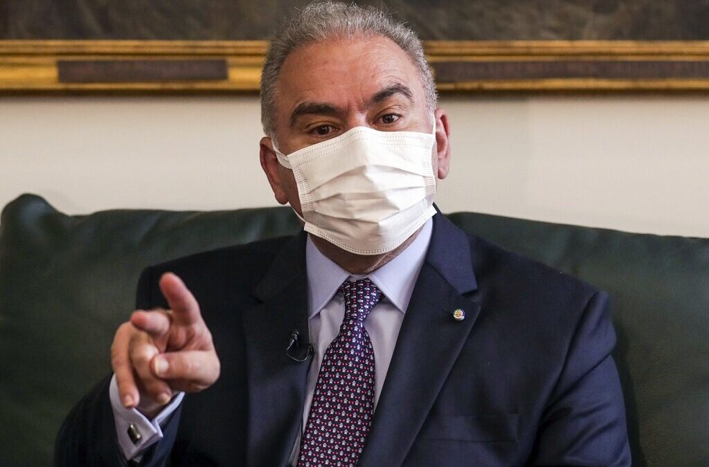 Ministro diz que dose de reforço fará a diferença no combate à pandemia no Brasil
