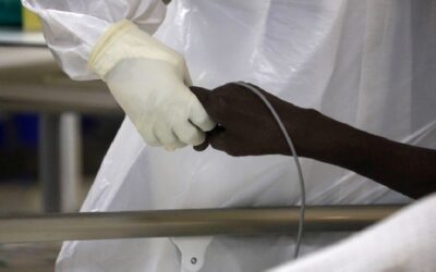 Número de mortes em África subiu 5% na última semana para 240 mil