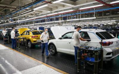 Trabalhadores do parque industrial da Autoeuropa prometem manter luta nas negociações salariais