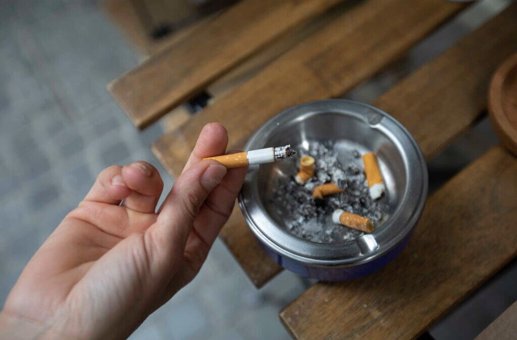 Suíços votam a favor de proibir quase toda a publicidade ao tabaco
