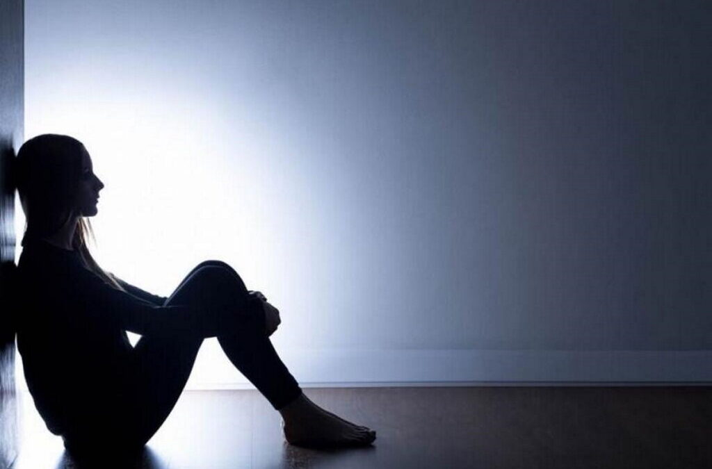 Especialistas alertam que resposta à depressão tem sido “negligenciada e subfinanciada”