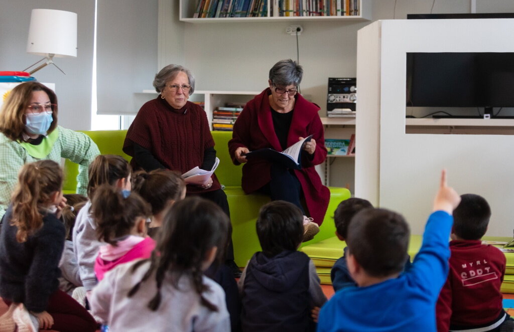 Projeto intergeracional em Santo Tirso põe mais velhos a ler para os mais pequenos