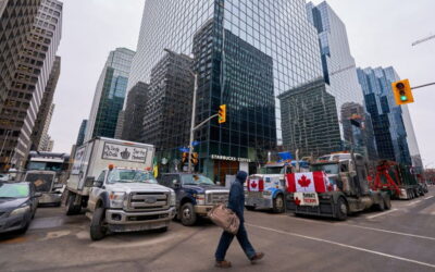 Camionistas canadianos terminam bloqueio na fronteira com Estados Unidos