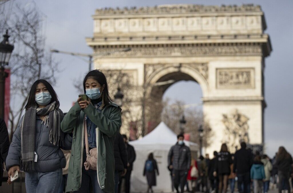 França anuncia fim da máscara e passe de vacina a partir de 14 de março
