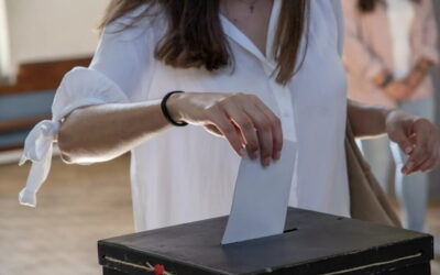 Estudo conclui que jovens portugueses estão mais interessados na política, mas votam pouco