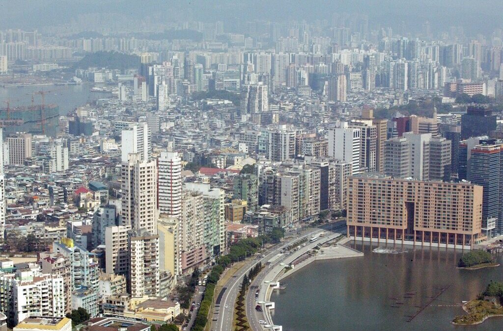 Macau abre fronteiras a diplomatas
