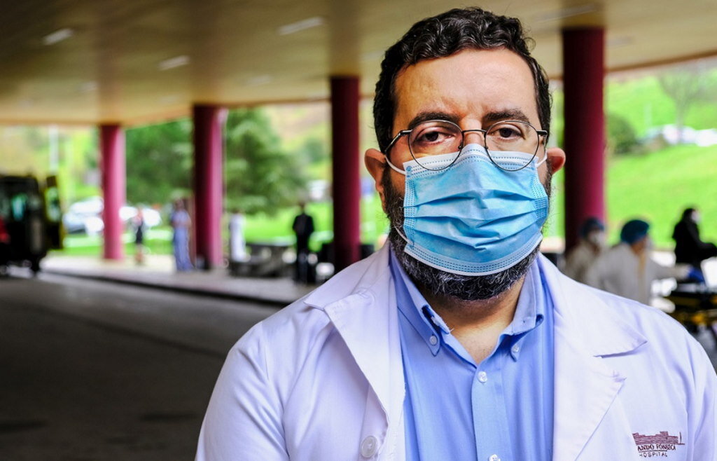 Hospital Fernando Fonseca faz balanço de dois anos no combate à COVID-19