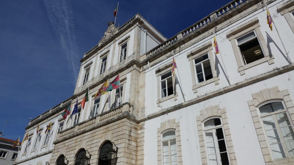 Câmara de Coimbra vai rejeitar transferência de competências na área da saúde