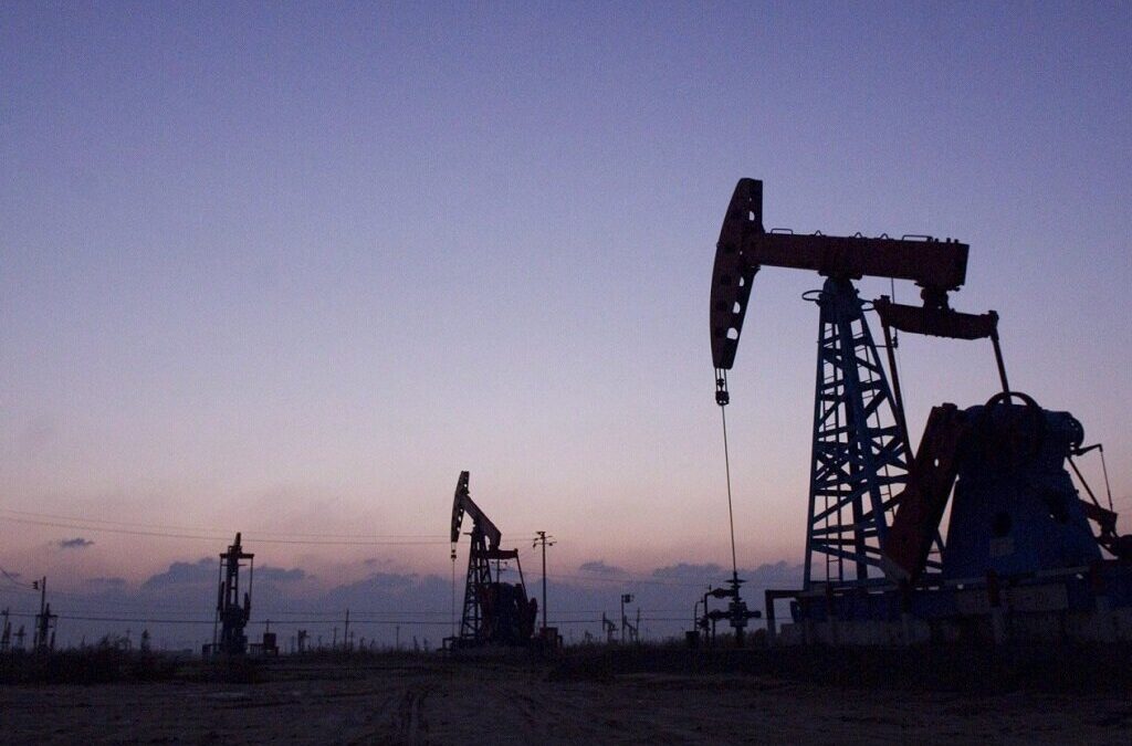 Preço do petróleo cai mais de 5% após confinamento parcial em Xangai