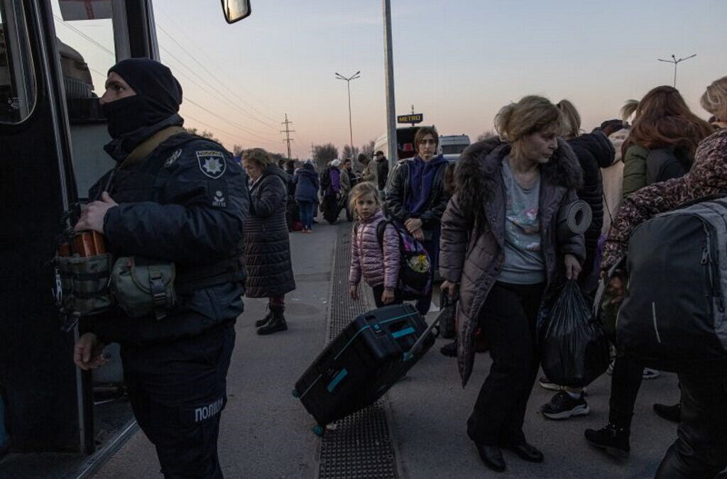 Mais de 1.600 pessoas retiradas por corredores humanitários nas últimas horas
