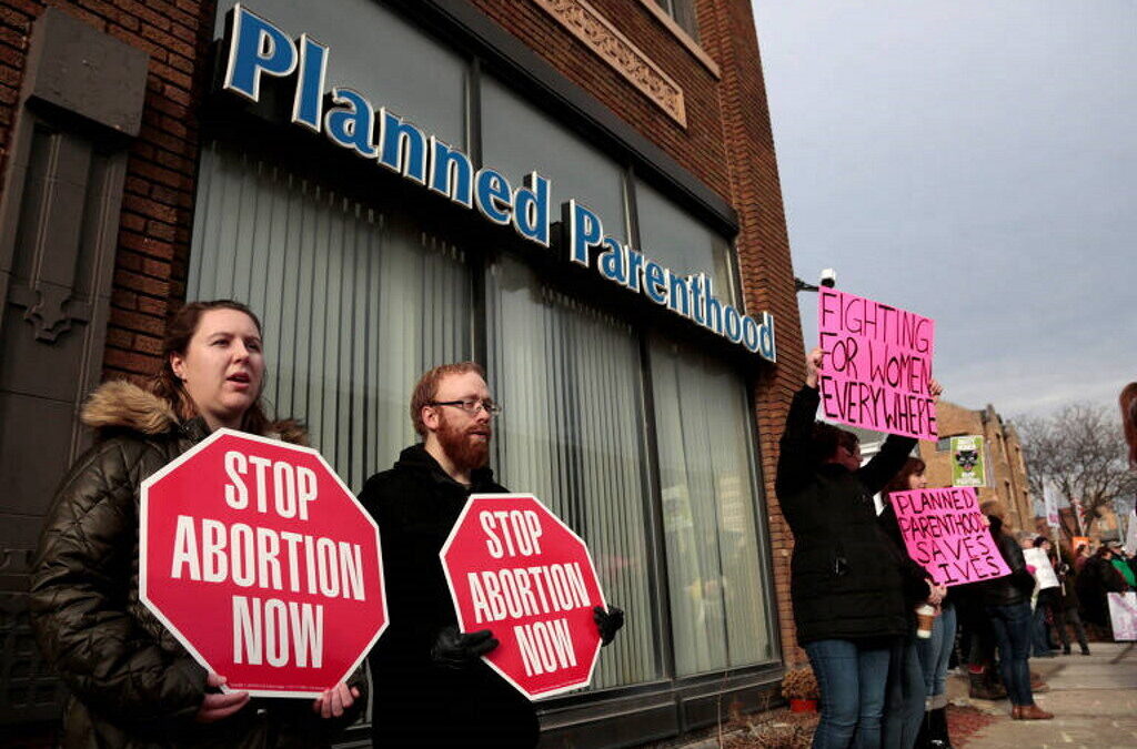 Defensores do aborto pedem restauração de serviços clínicos no Kentucky