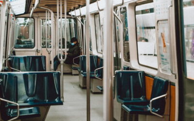 Florida revoga obrigatoriedade de uso de máscara em transportes
