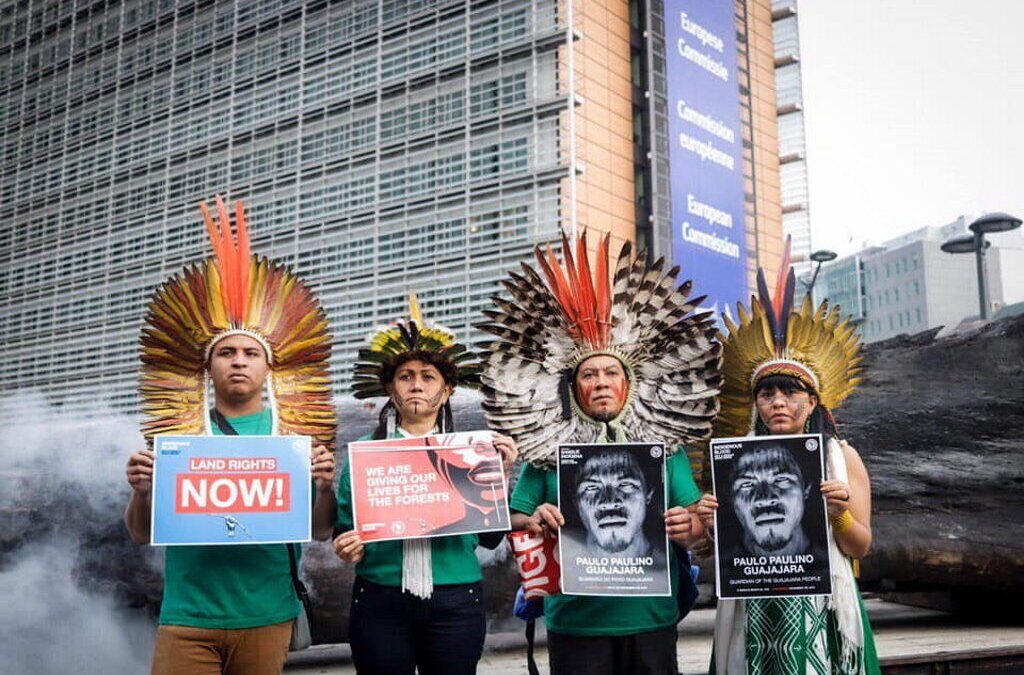 Indígenas brasileiros denunciam a devastação da Amazónia na Europa