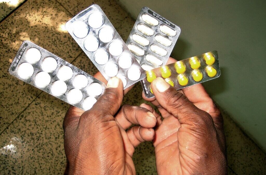 Senegal apreende medicamentos contrafeitos no valor de 1,7 milhões de euros