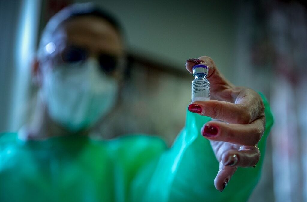 Açores arrancaram hoje com 2.ª dose de reforço da vacina