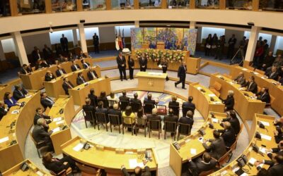 Parlamento açoriano vai ter monumento para homenagear combate à Covid-19