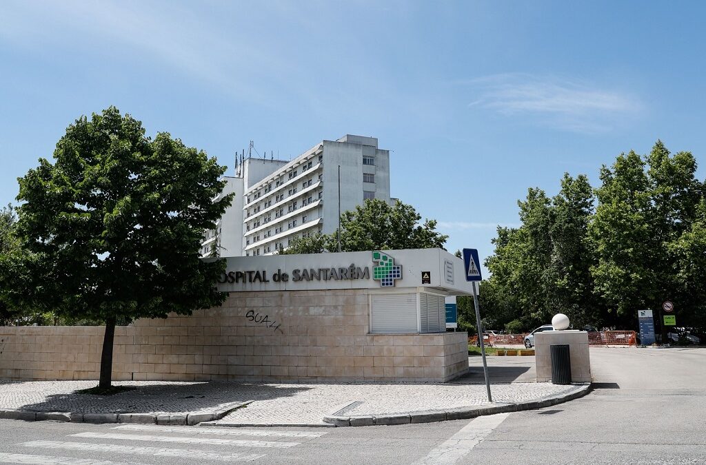 Hospital de Santarém pede desvio de doentes urgentes de medicina interna a partir das 21:00