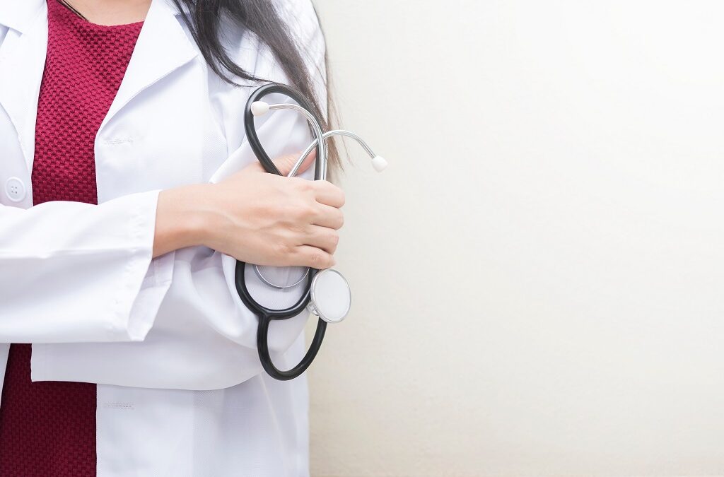 Sindicatos médicos querem grelha salarial na negociação, reunião com Ministério suspensa