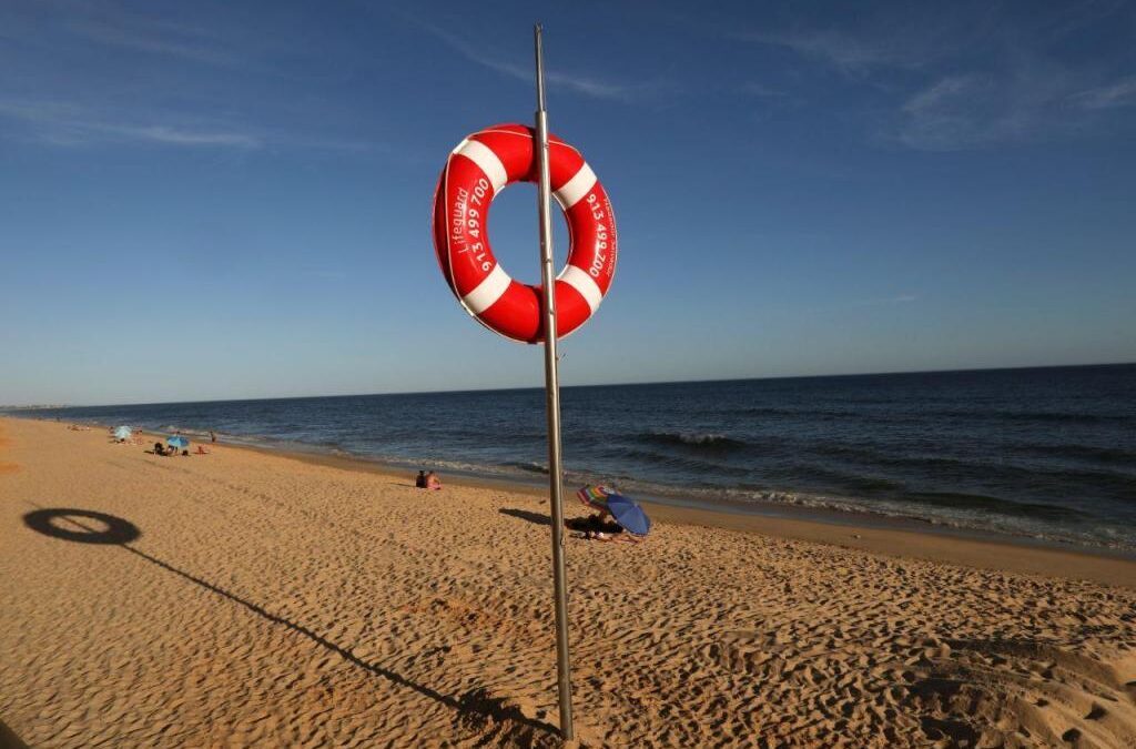 Praia da Armona Mar em Olhão interditada a banhos