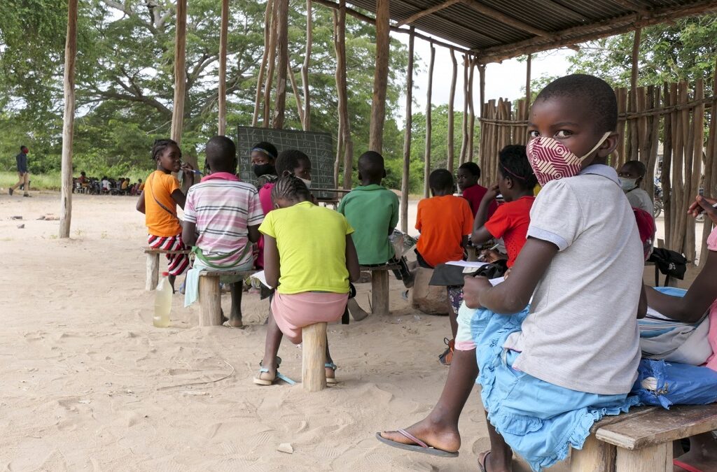 Moçambique lança inquérito em província do centro após três casos suspeitos de pólio
