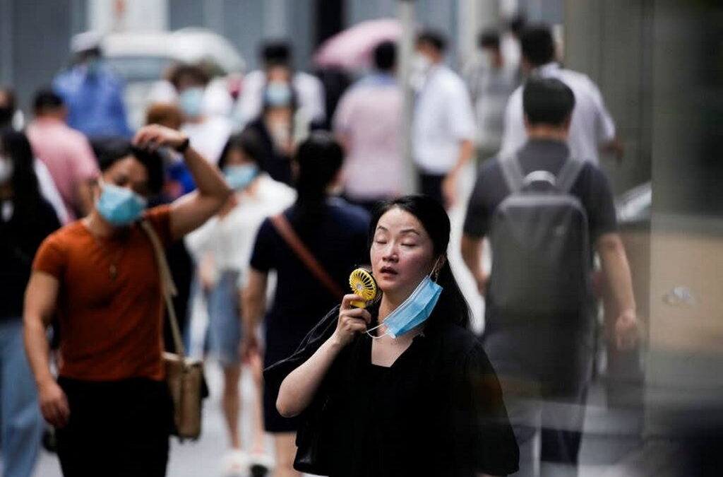 Cidades chinesas com alerta vermelho de calor e milhões aconselhados a permanecer em casa