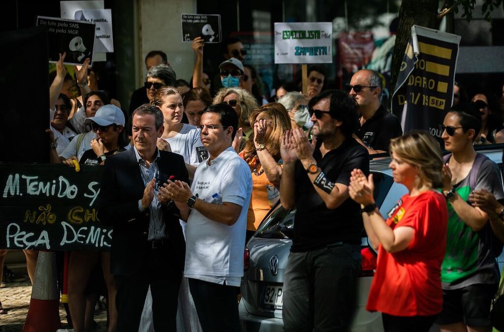 Bloco acusa Governo de lesar médicos de família e de gastar milhões com empresas