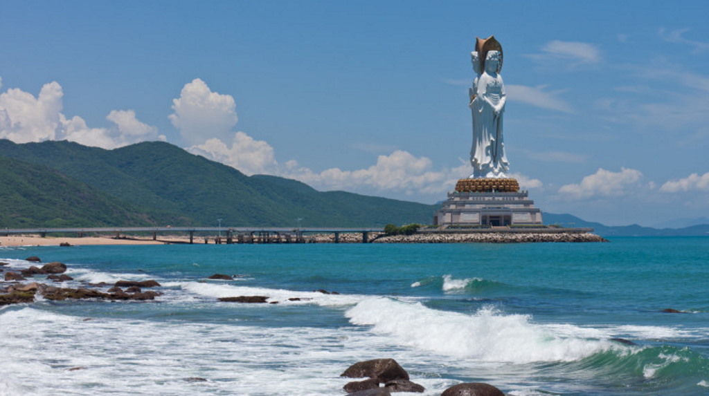 Mais de 80 mil turistas retidos na ilha de Hainan após deteção de casos de covid-19
