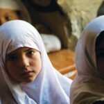 Mais meninas deprimidas um ano após regresso dos talibãs