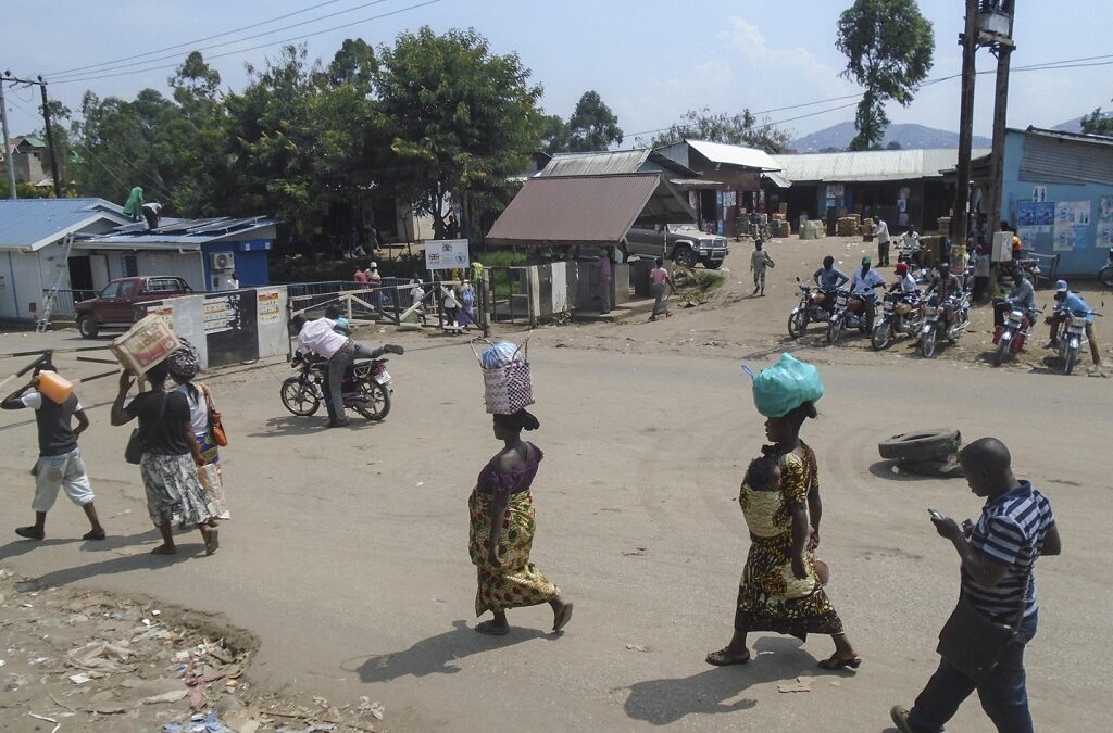 Ébola: Trabalhadores da saúde em greve por falta de condições no Uganda