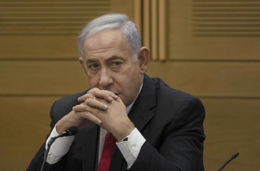 Ex-primeiro-ministro israelita Benjamin Netanyahu deixa hospital
