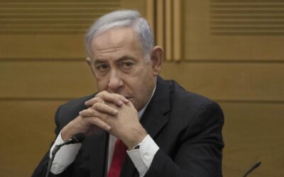 Ex-primeiro-ministro israelita Benjamin Netanyahu deixa hospital