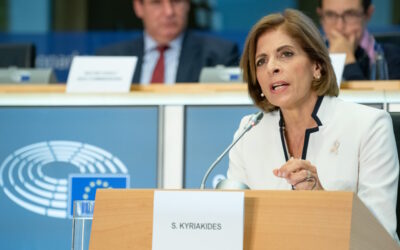 Comissária europeia da Saúde considera desigualdades nos cuidados sobre o cancro inaceitáveis na UE