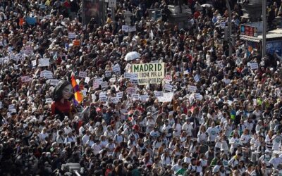 Centenas de milhar manifestam-se em Madrid em “defesa da saúde pública”