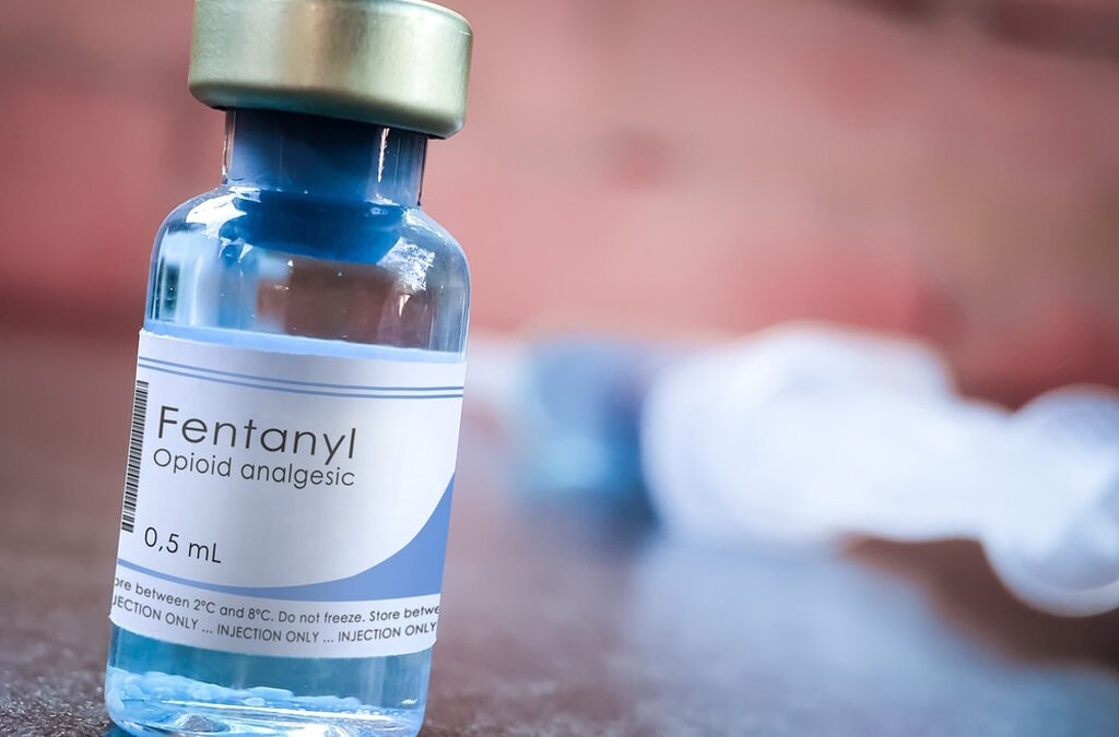 EUA classificam medicamento veterinário misturado com fentanil como “ameaça emergente”