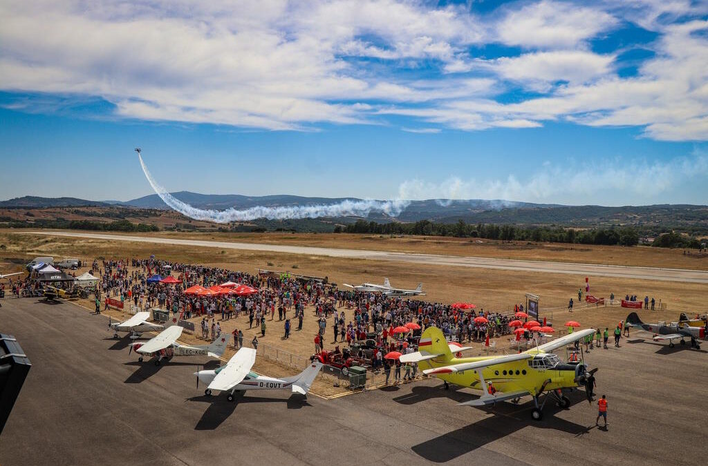 Festival aéreo de Bragança Careto Airshow oferece voos a cuidadores informais