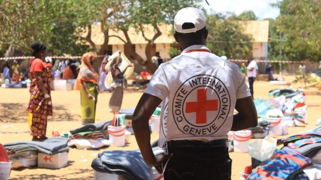 Moçambique: Comité Internacional da Cruz Vermelha entrega centro da saúde devido a ataques