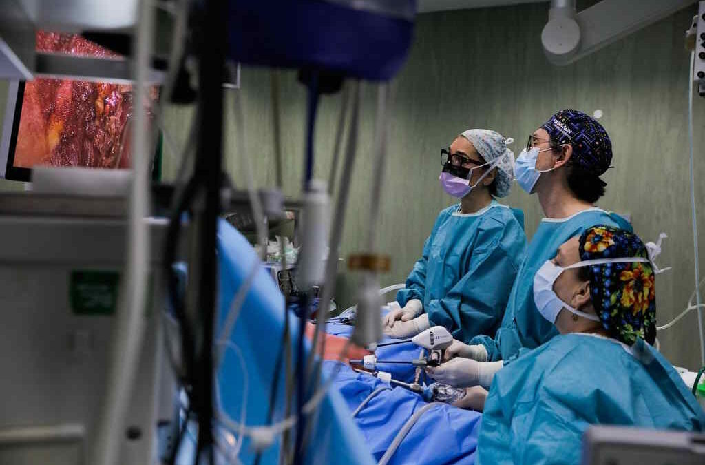 Leiria realiza cirurgia endoscópica transaxilar da tiroide