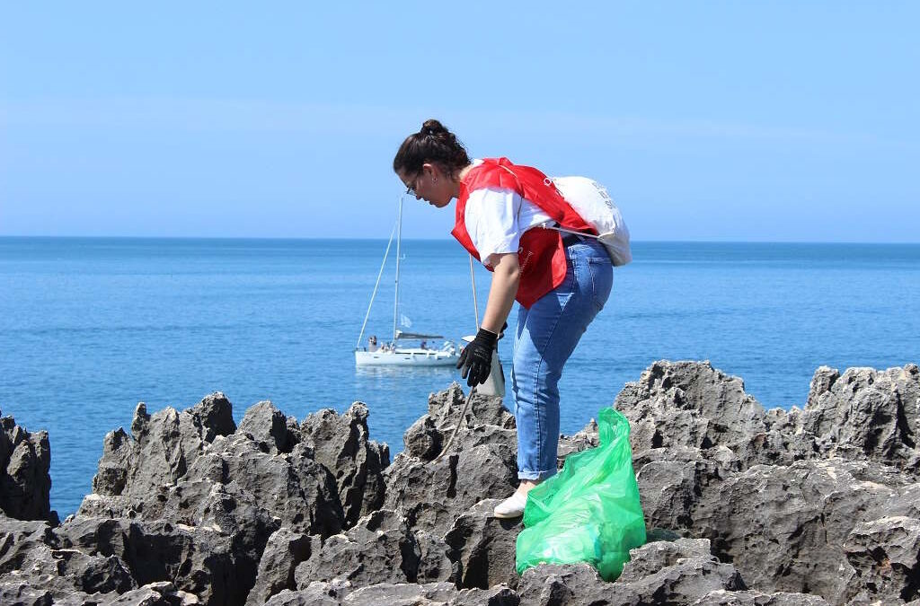 Profissionais do Hospital de Cascais recolhem resíduos no Dia Mundial do Ambiente
