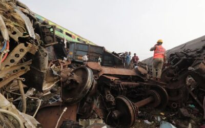 Sobe para 280 o número de mortes provocadas em acidente ferroviário na Índia